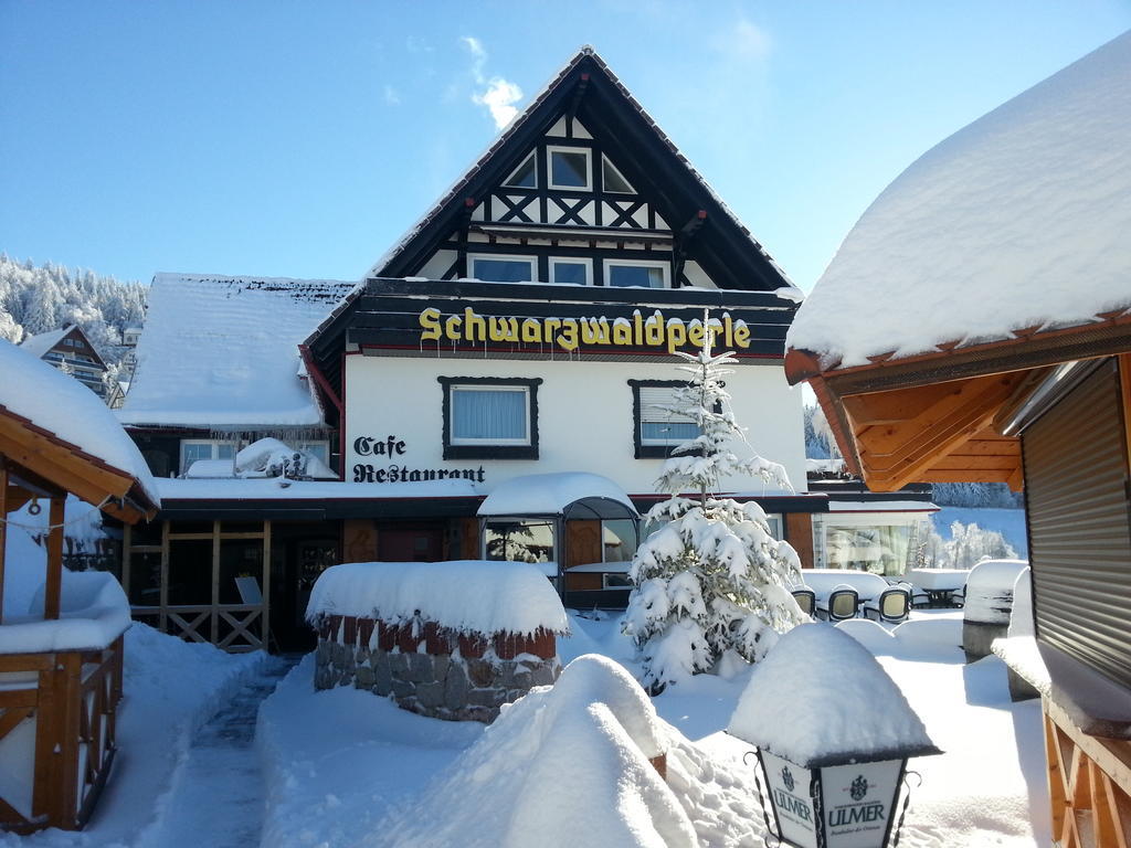 Hotel-Berggasthof Schwarzwaldperle Sasbachwalden Esterno foto