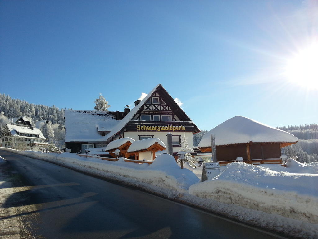 Hotel-Berggasthof Schwarzwaldperle Sasbachwalden Esterno foto