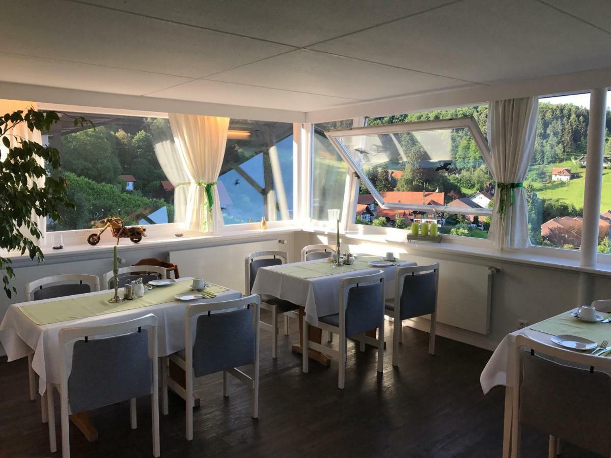 Hotel-Berggasthof Schwarzwaldperle Sasbachwalden Esterno foto